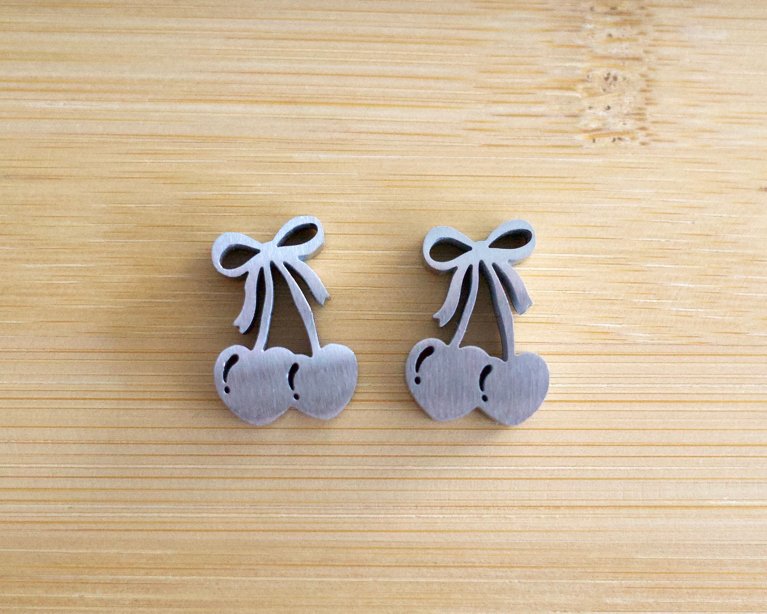 cherries (set of 2) sifter beads (satin finish)