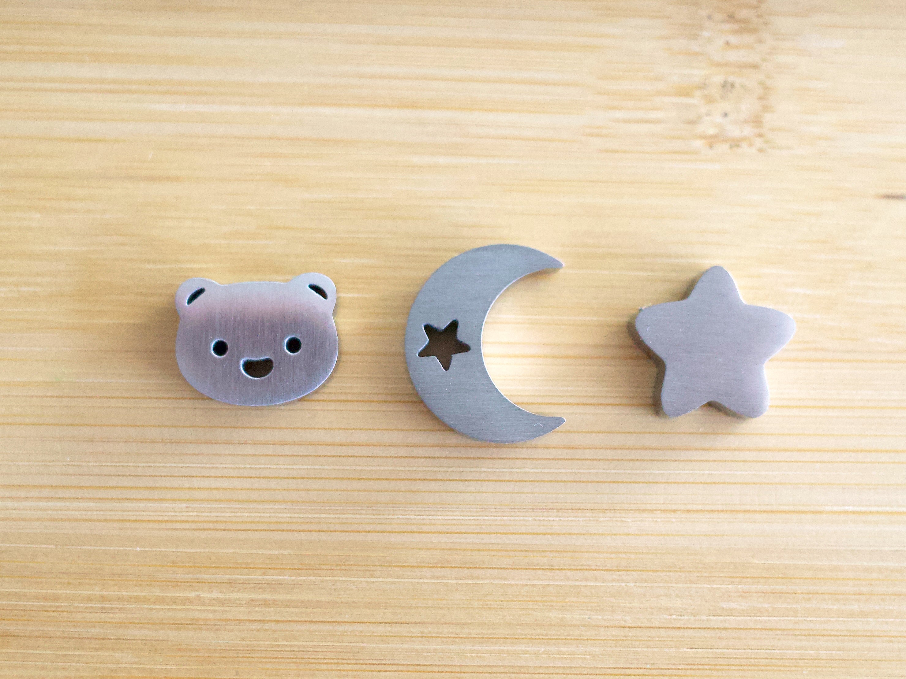 bear, crescent moon, star sifter beads (satin finish)
