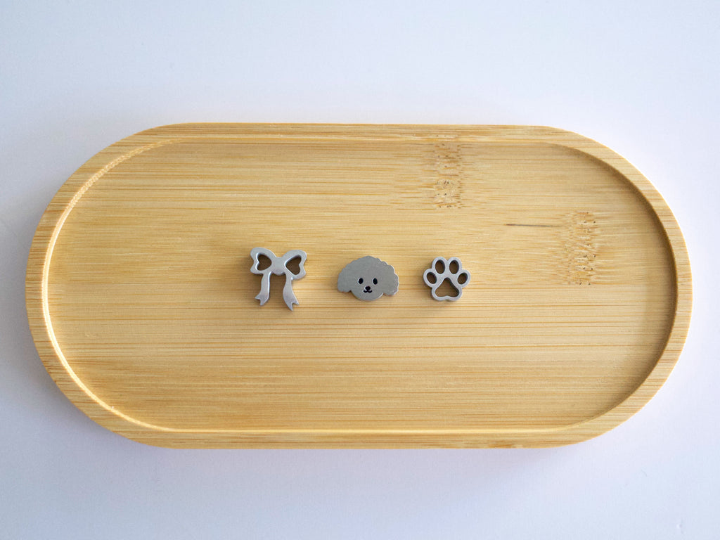 dog, dog paw, bow sifter beads (satin finish)