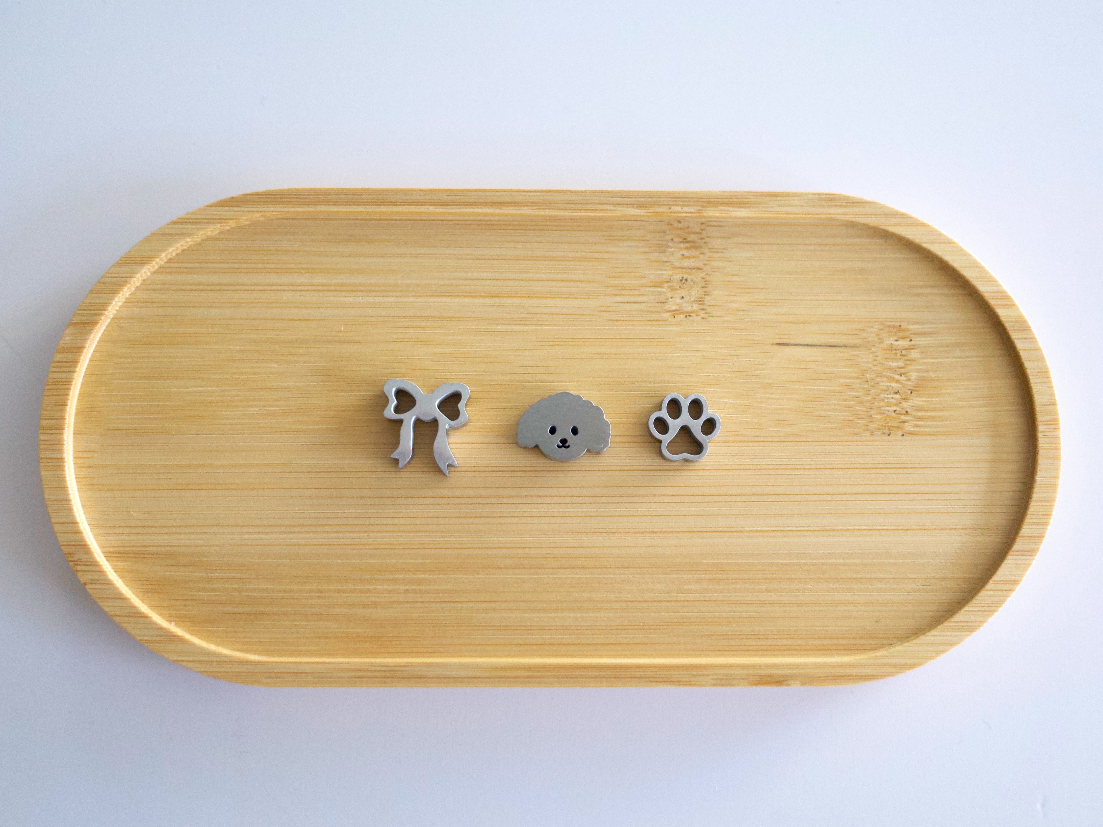 dog, dog paw, bow sifter beads (satin finish)