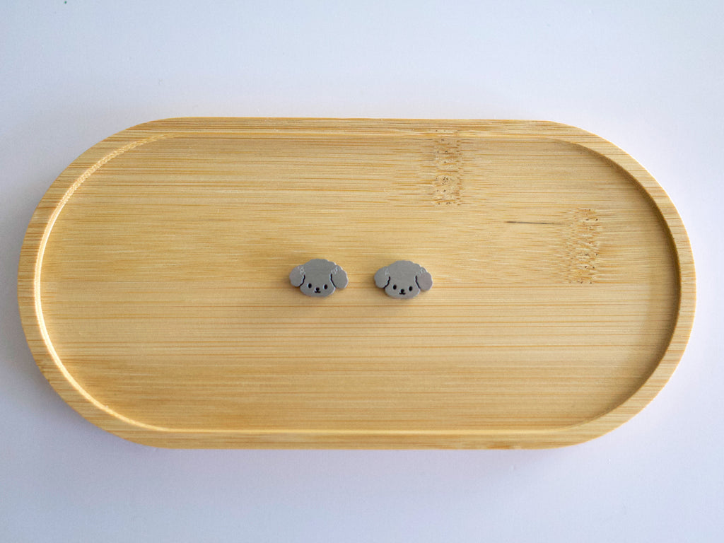 dog with bow sifter beads (set of 2) (satin finish)