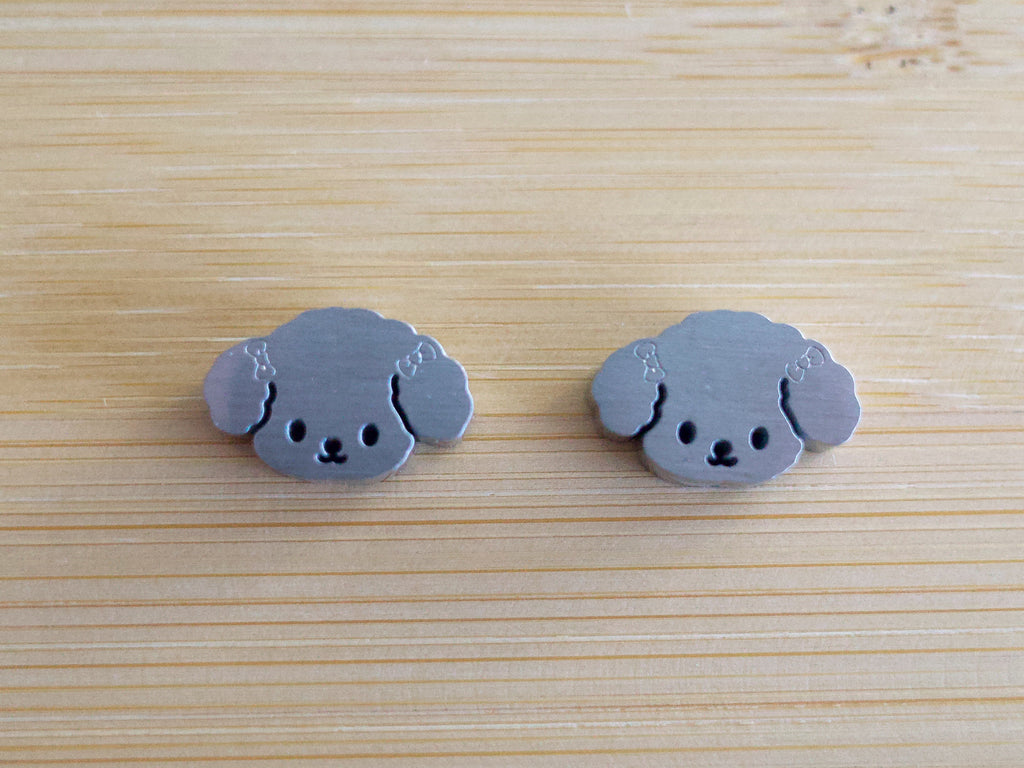 dog with bow sifter beads (set of 2) (satin finish)